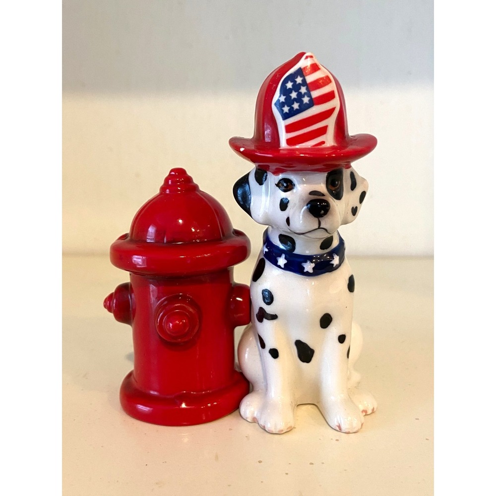Mwah Salt‎ & Pepper Shaker Dalmation Dog Fire Hydrant Fire Fighter Magnetic